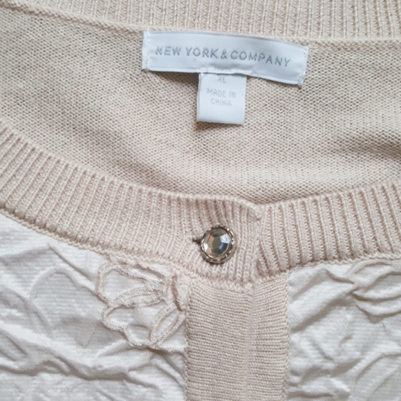 Cardigan - Picture 2 of 4